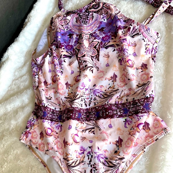 Bathing suit-never worn! - Picture 2 of 8